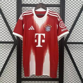 Maillot Bayern Munich domicile 2025-2026 rouge blanc