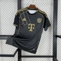 Maillot Bayern Munich édition-spéciale 2025-2026 noir