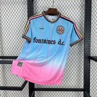 Maillot Bohemian FC édition-spéciale 2025-26 bleu rose