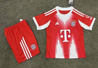 Maillot de football enfant Bayern Munich domicile 2025/2026