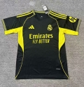 Maillot édition spéciale Real Madrid 2025-26 noir jaune