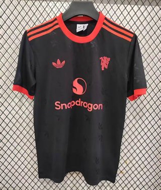 Maillot Manchester United édition-spéciale 2025-2026 noir