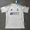 Maillot Nottingham Forest extérieur 2025-2026 blanc