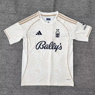 Maillot Nottingham Forest extérieur 2025-26 blanc