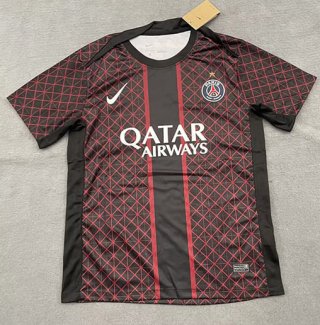 Maillot pré-match PSG 2025-26 rouge noir