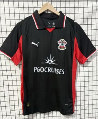 Maillot Southampton third 2025/2026 noir rouge