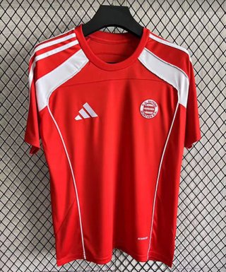 T Shirts Bayern Munich 2025-26 rouge blanc
