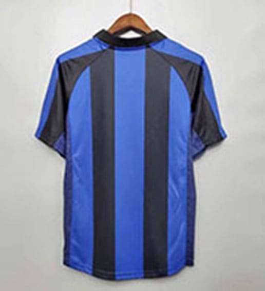 Maillot Inter Milan rétro domicile 2001/2002